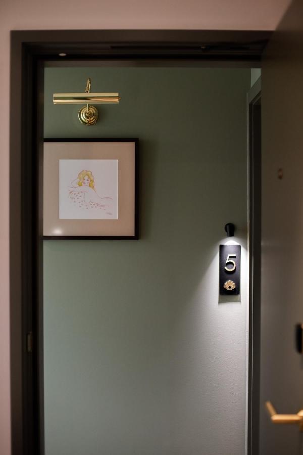 The Sarah By Urban Rest Hotel Sydney Bagian luar foto